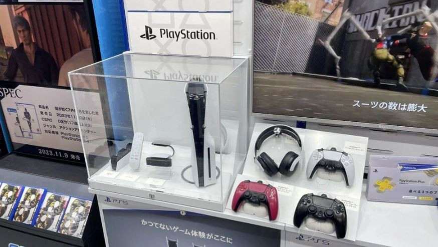Sony daha küçük ve hafif PlayStation 5 modelini satışa çıkardı