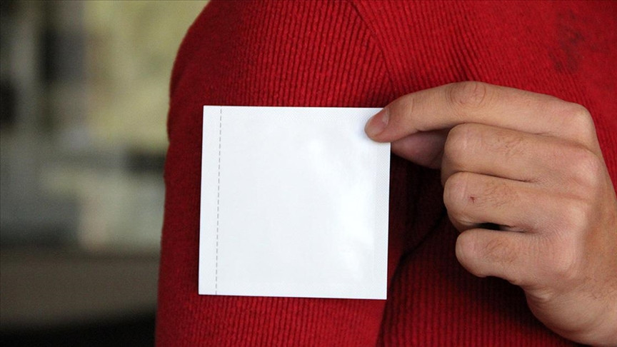 Sigarayı bırakmak isteyenler dikkat! Nikotin bandı nereye yapıştırılmalı? 