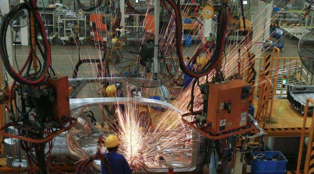 Elektrik otomobiller yeni iş kapısını da beraberinde getirdi! Acil o meslek sahibi kişiler aranıyor!