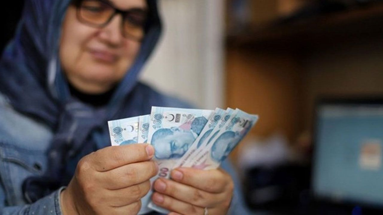 Emekli maaşı alanlara müjde: 12-13-14-15 Aralık tarihlerinde başvurun 9 bin TL’ye varan ödeme alın!