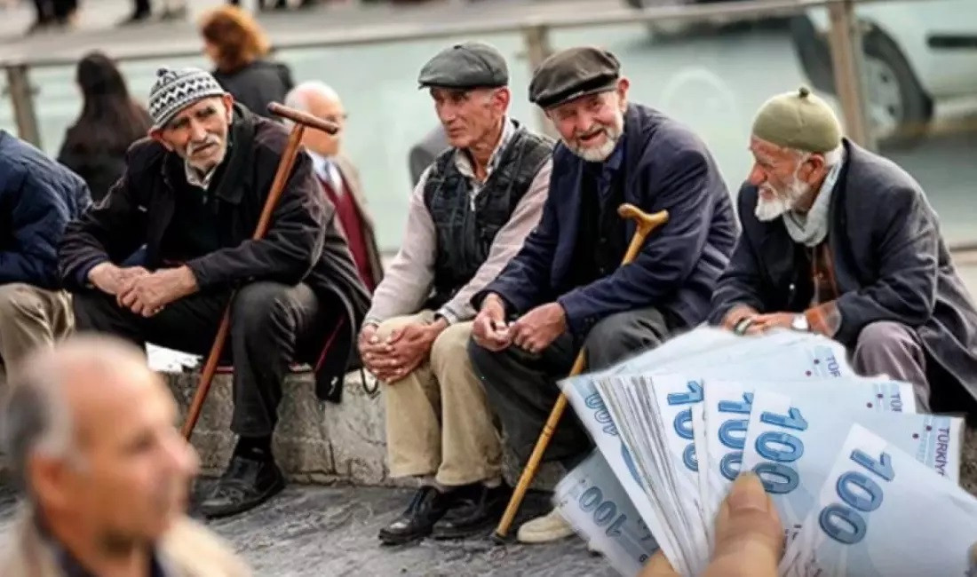 Emekli olacaklar dikkat! Bu maddeler emeklilik tarihini geri çekiyor!