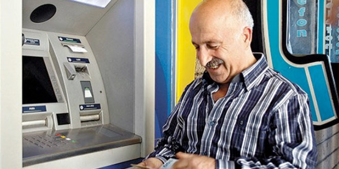 Emekli aylıkları ile memur maaşlarına büyük zam yolda! Tam 3 tane…