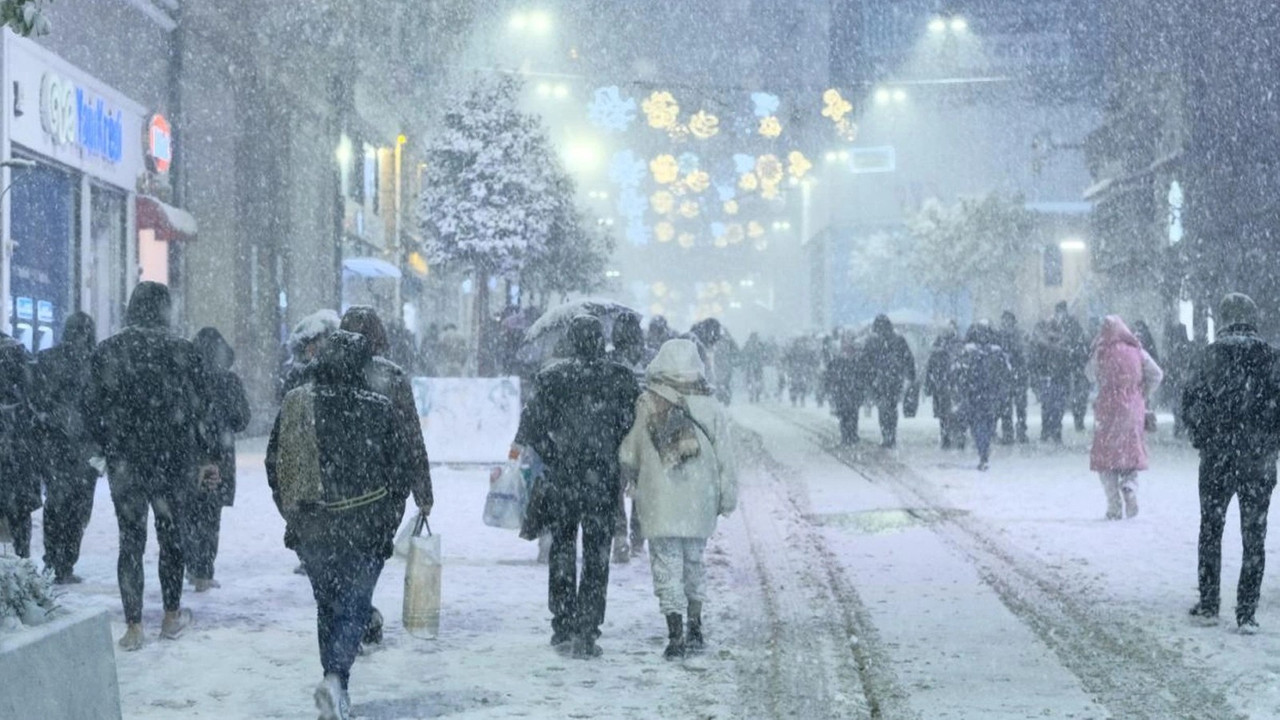 Yoğun kar sebebiyle okullar tatil oldu! Eğitime bir günlük ara verildi!