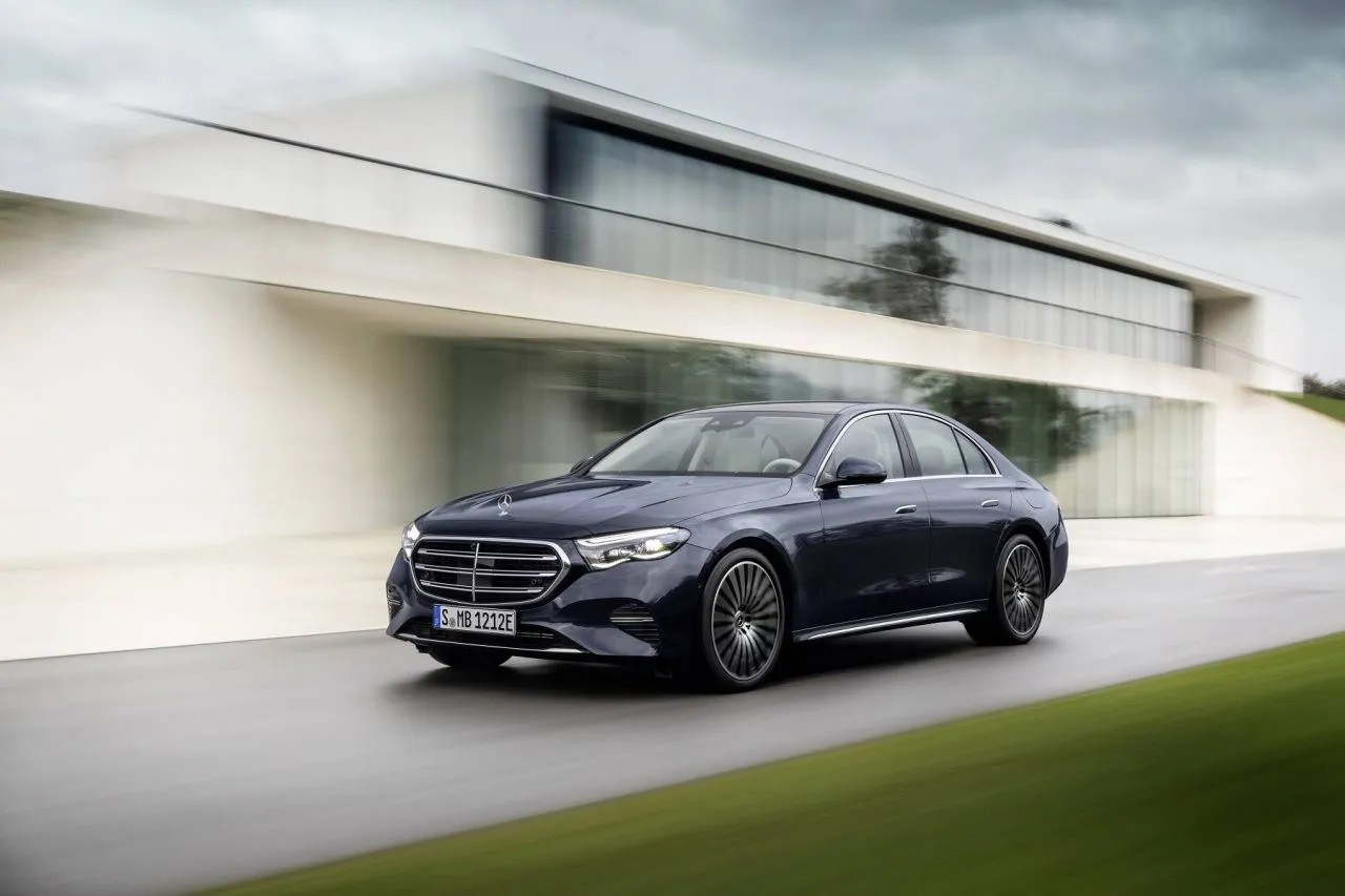 2024 Mercedes-Benz E serisi fiyat listesi açıklandı! İşte 2024 yılı Mercedes fiyatları