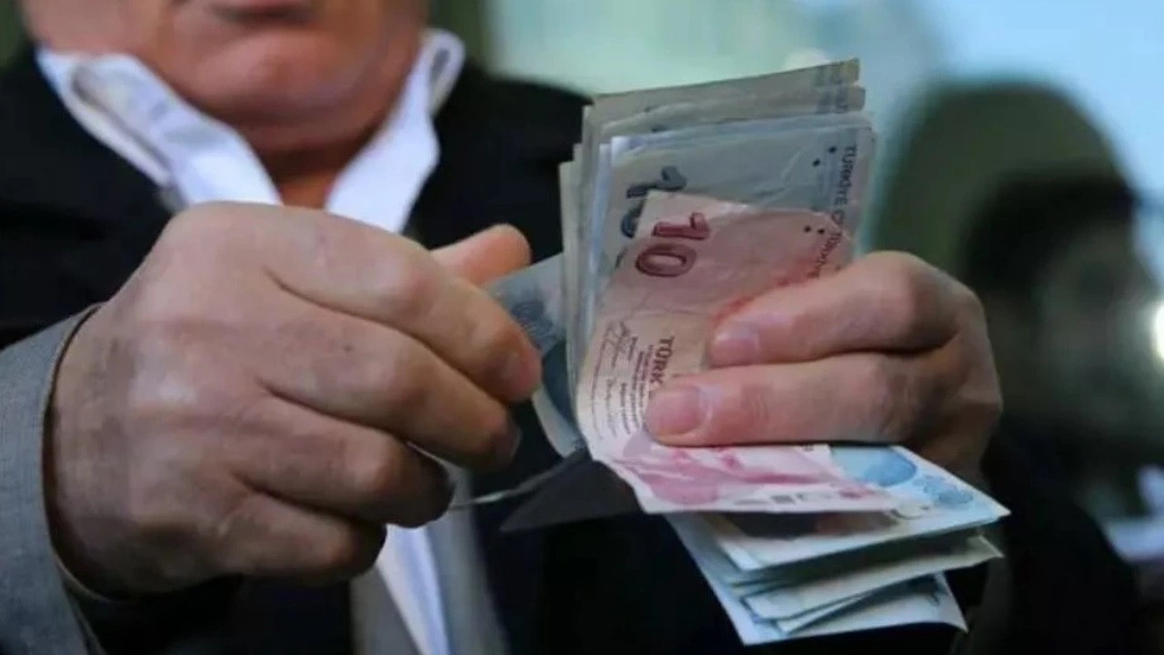 Meclis onaylıyor çalışan emeklilere 5 bin TL tarihi sonunda belli oldu!