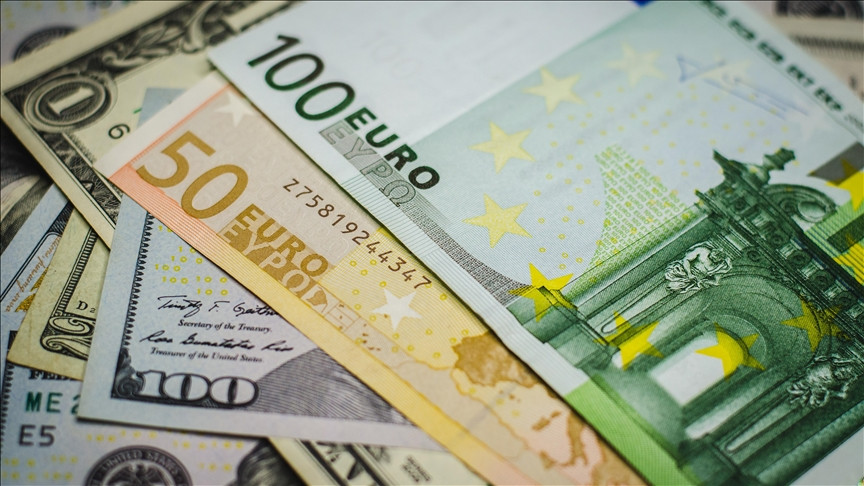 Euro, dolar karşısında 4 ayın en yükseğinde