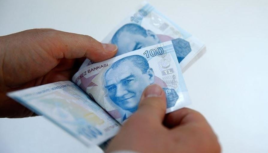 Engelli ve yaşlı aylıkları hesaplara yatırılmaya başladı
