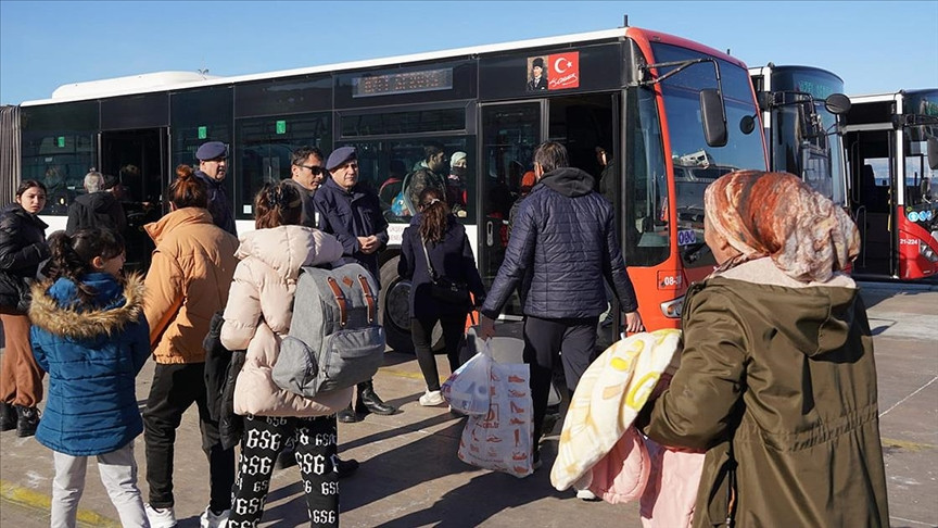 Çeşme’deki otelcilerden depremzedelere iş imkanı 