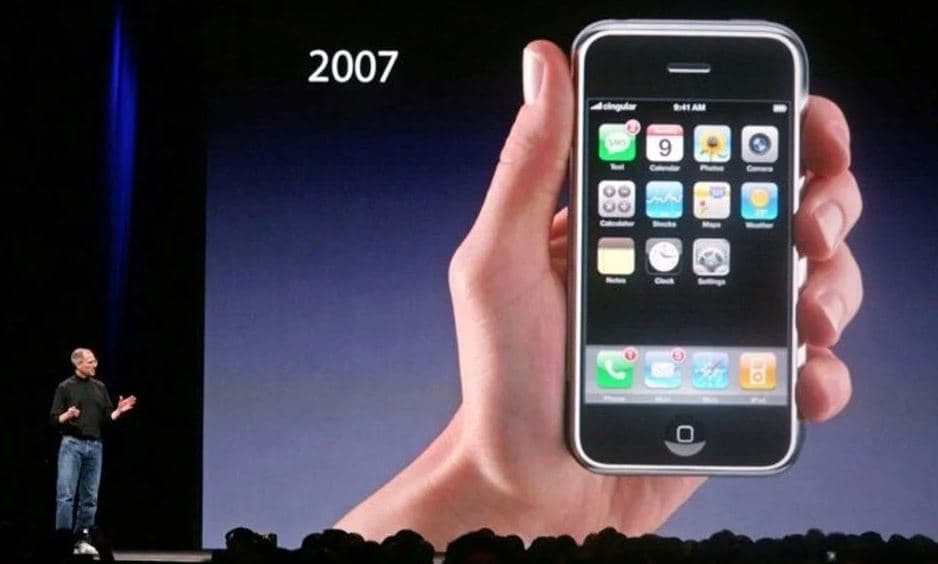 16 yıllık iPhone açık artırmada rekor fiyata satıldı
