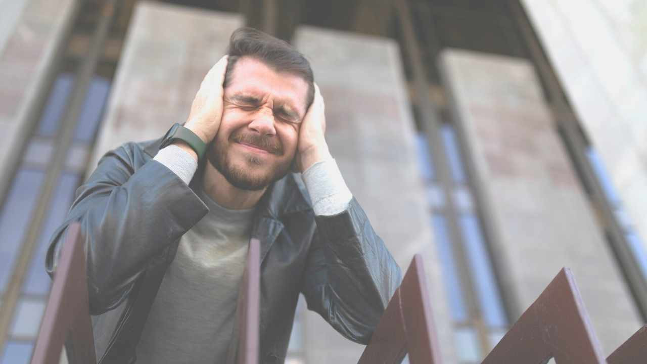 Anksiyete Nedir? Anksiyete Bozukluğu Belirtileri Nelerdir?
