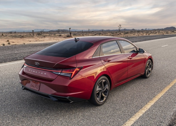 Hyundai Elantra Nisan ayı fiyat listesi 