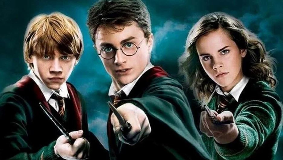 Harry Potter serisi dizi oluyor! İşte ilk bilgiler...