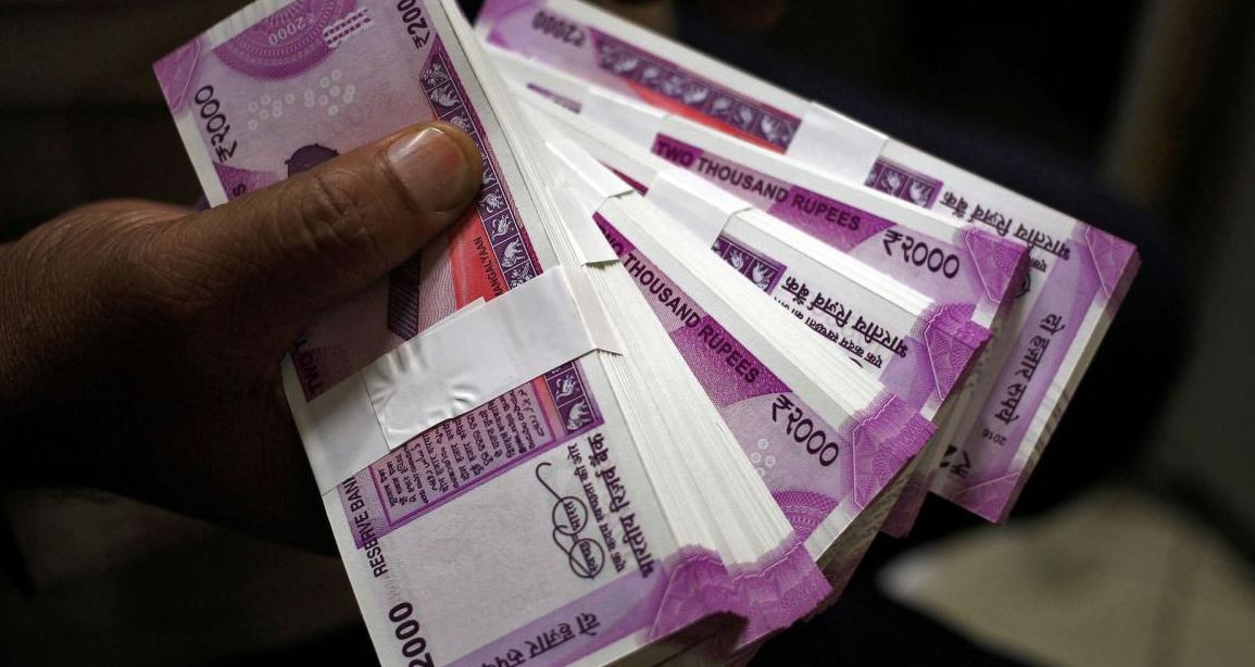 Hindistan en değerli banknotlarını tedavülden kaldırıyor