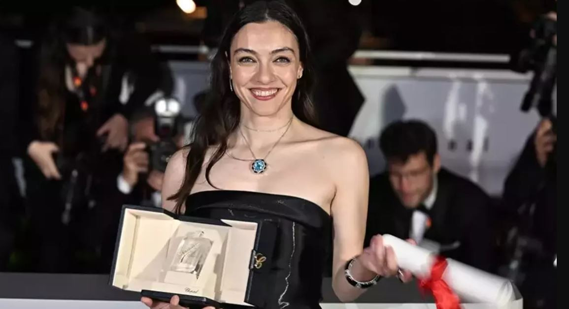 'En İyi Kadın Oyuncu' ödülü Merve Dizdar'ın! İşte Cannes'da ödül alan isimler...
