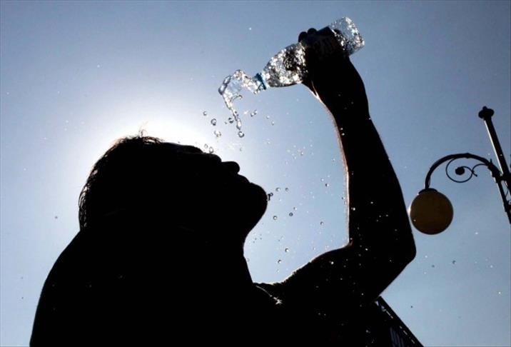 Aşırı sıcak ve nemli hava psikolojiyi etkiliyor