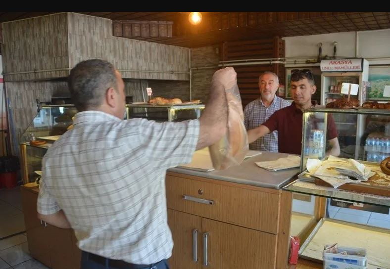 Tokat'ta 100 lira bozuk para nasıl 105 liraya satılıyor?