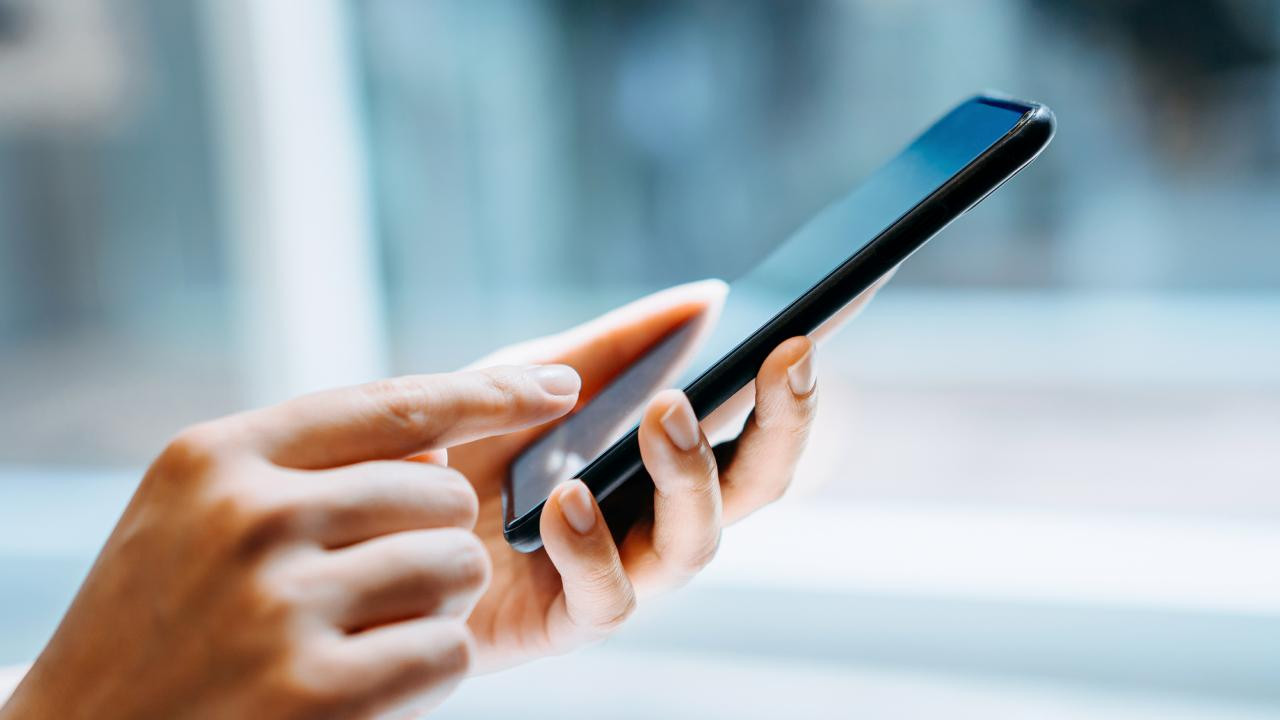 Günde kaç saat cep telefonuna bakıyoruz?