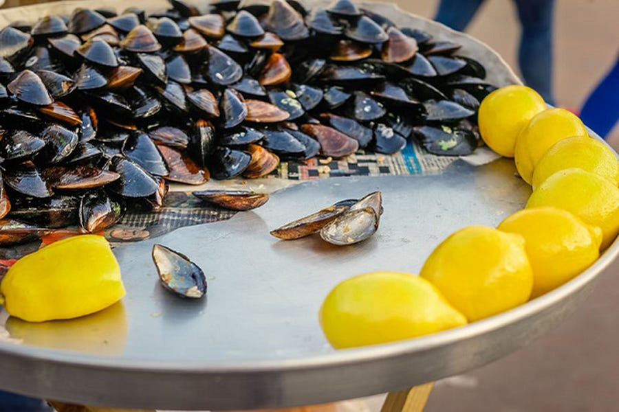 Midye temizliği yapan kadının açıklamaları gündem oldu! Bu bildiğiniz çöp...