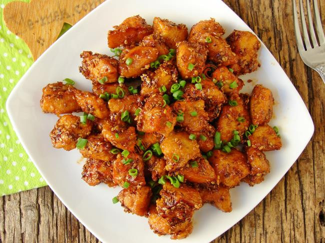 Tadına doyamayacağınız acılı ballı çıtır tavuk tarifi! Uzakdoğu'nun bir numaralı lezzetlerinden