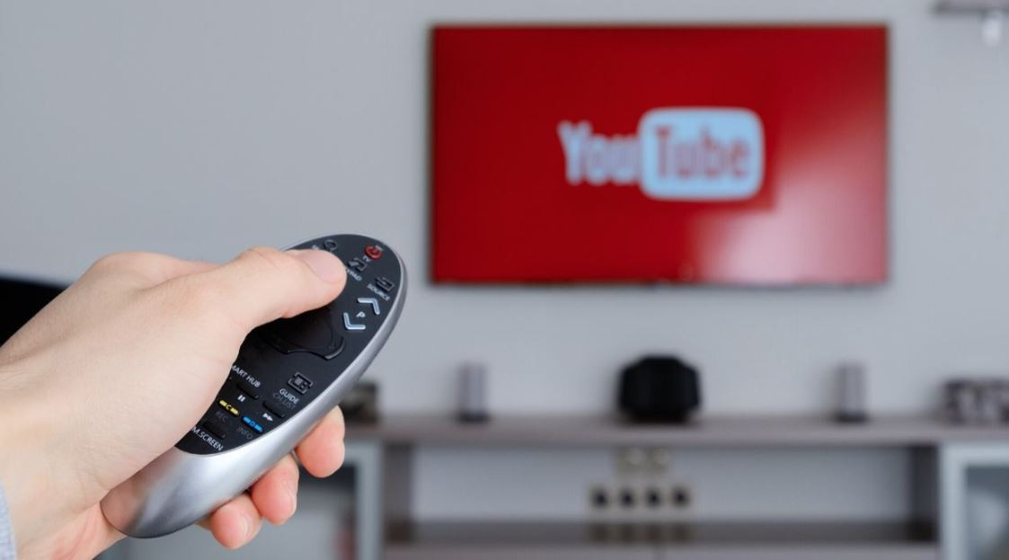 TV'den Youtube izleyenlere müjde! Reklamlar azalıyor mu? 