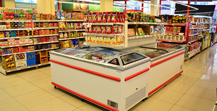 Mont ve kaban ürünlerinde büyük bir indirim başladı! O market altı taksit ile marka kaban satacak!