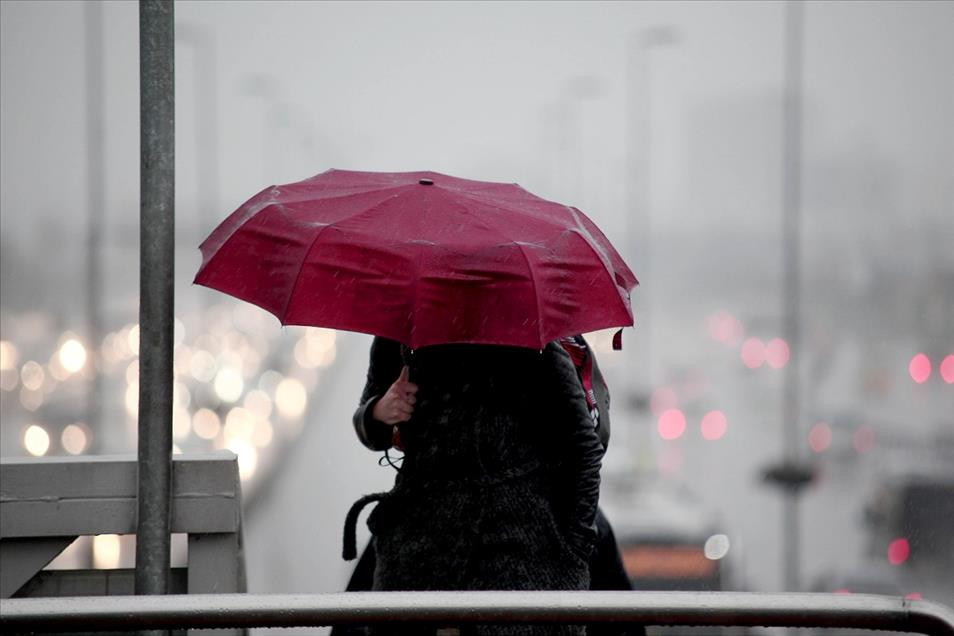 Meteoroloji'den 10 il için sarı kodlu uyarı! Sağanak ve fırtına geliyor