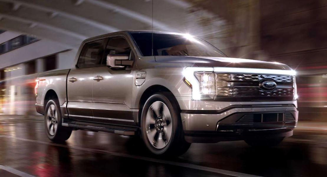 Ford, elektrikli pick-up F-150 Lightning'in üretimini düşürecek