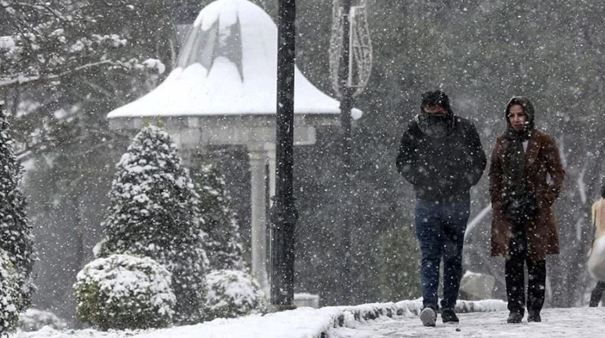 Meteoroloji'den yoğun kar yağışı uyarısı! İstanbul için gün verdi