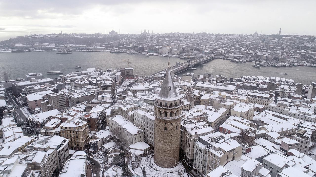 İstanbullular kar yağışının ne zaman geleceğini sabırsızlıkla bekliyor!