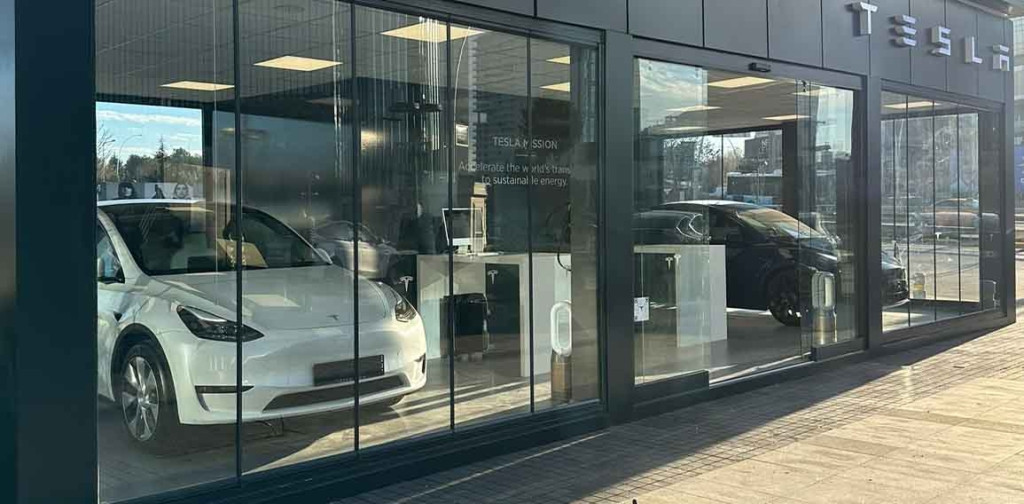 Tesla, Türkiye'de ilk mağazasını açtı