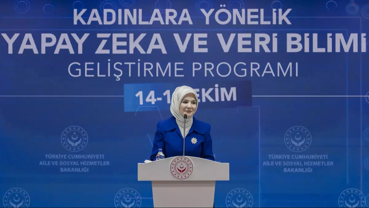 Bakan Göktaş Katıldığı Programda Hedefimiz Kadınların Kariyer Fırsatlarını Artırmak Mesajını Verdi