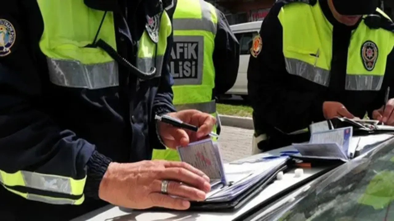 Yeni Yılda En Düşük Trafik Cezası 1000 TL’ye, Bu Kural İhlali İse 46 Bin 737 TL’ye Yükselecek!