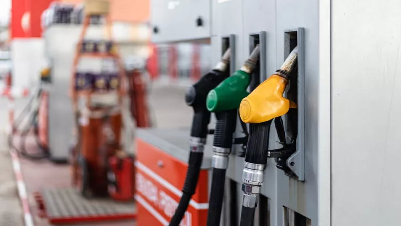 Salı Gecesi İndirim Gelen Benzin ve Motorin Fiyatlarına Cuma Günü İtibaren Zam Bekleniyor!