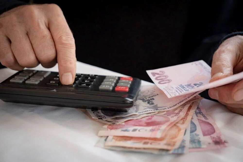 Gözler 6 Aylık Enflasyon Farkında! Peki, 2025 Emekli Maaşı Ne Zaman Açıklanacak, Ne Kadar Olacak?