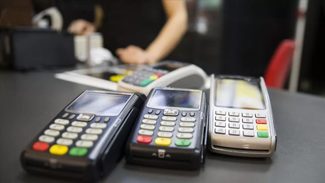 Kredi Kartında Komisyon Gündem Oldu! Sigara Satışlarına Bakanlık Ayarı Geldi: Esnaflar Uyarıldı!