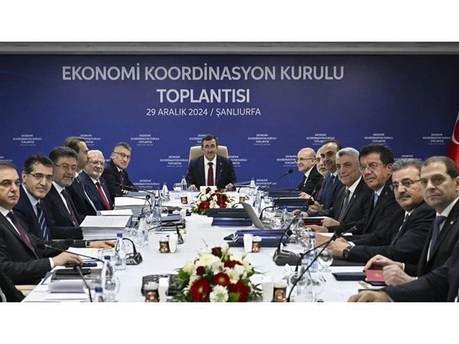 Bakan Işıkhan’da En Düşük Emekli Maaşında Artışın Sinyali Geldi! En Düşük Emekli Maaşı Artacak Mı?