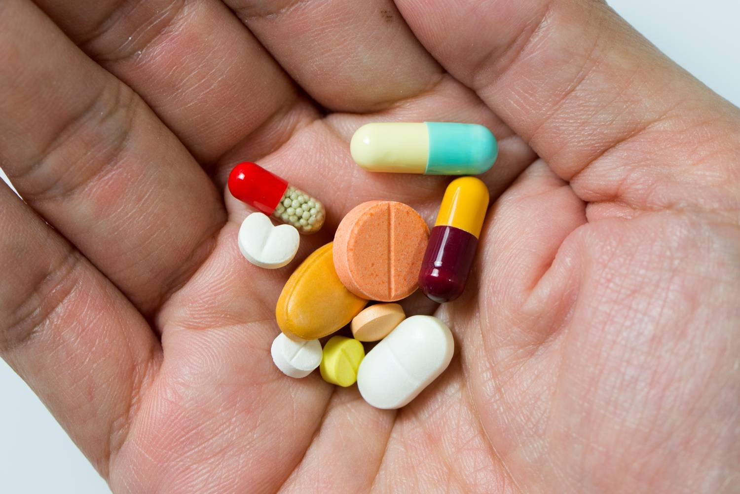 Kontrolsüz kullanılan vitaminlere dikkat! Organlara zarar verebilir...