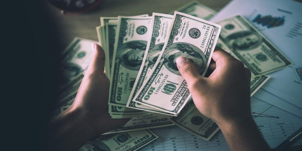 Dolar yeni bir rekora imza attı! Ekonomistler dolar ile ilgili uyarılarını paylaştı!