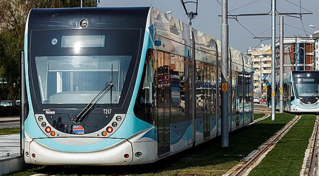 İzmir'de toplu taşımada yeni dönem başlıyor