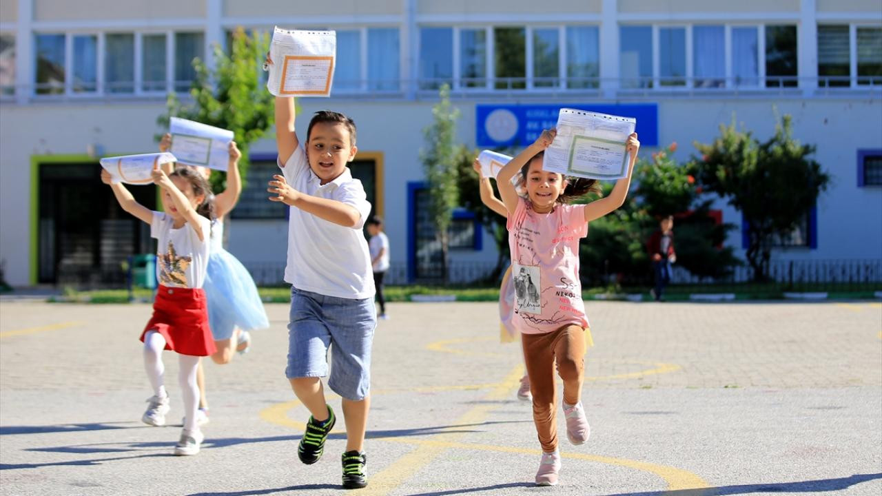 Öğrencilere müjde! 3 günlük okul tatili geliyor!