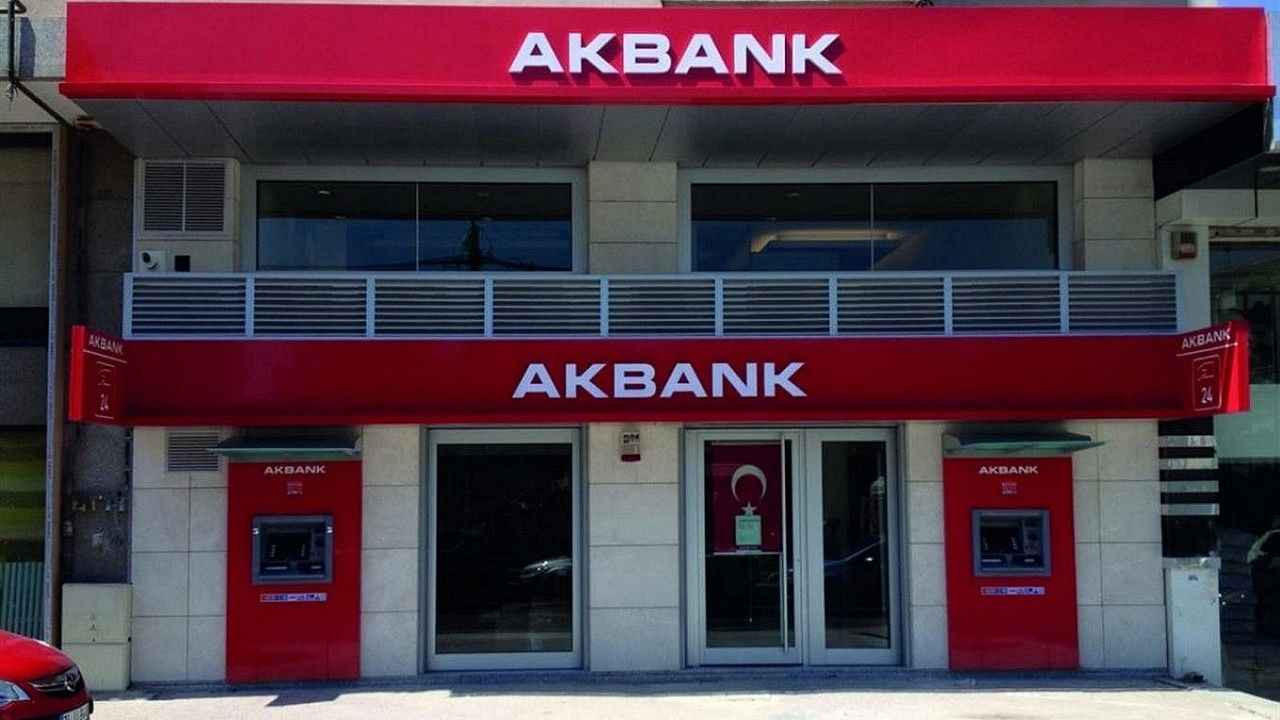 Akbank’ta hesabı olanlara kredi imkanı! 75 bin Tl ödeme!