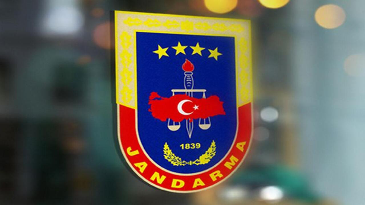 Lise mezunlarına jandarma ve subaylık başvuruları başlıyor!