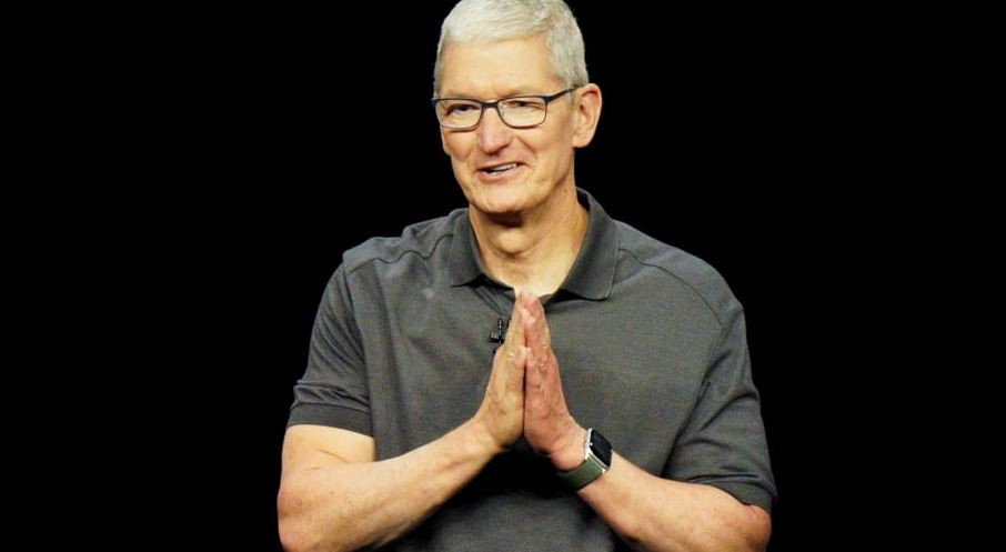 Apple akıllı saatlerine de yapay zeka geliyor! Apple CEO'su Tim Cook açıkladı