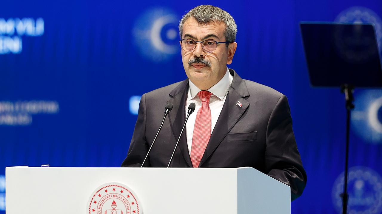 Bakan Tekin: Her öğrenciye 40 saat zorunlu olacak! 