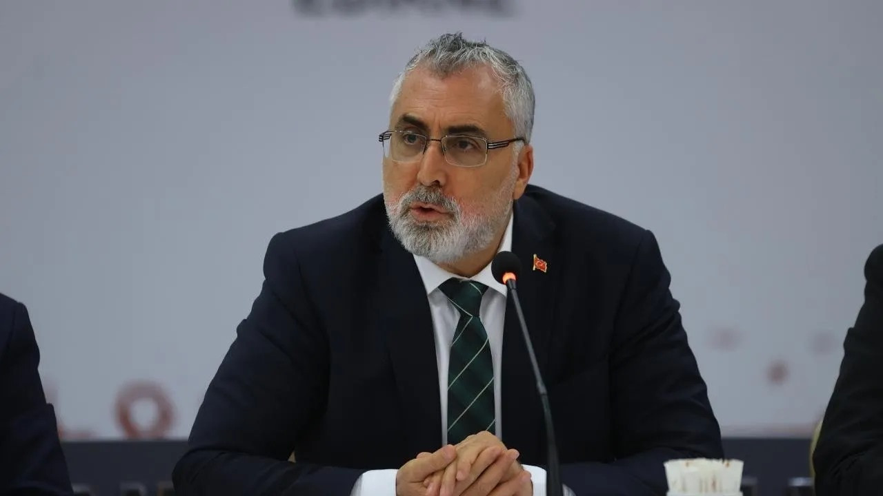 Bakan Işıkhan yeni açıklamalar yaptı! Taşeron işçiler için kadro yeniden gündeme geldi!