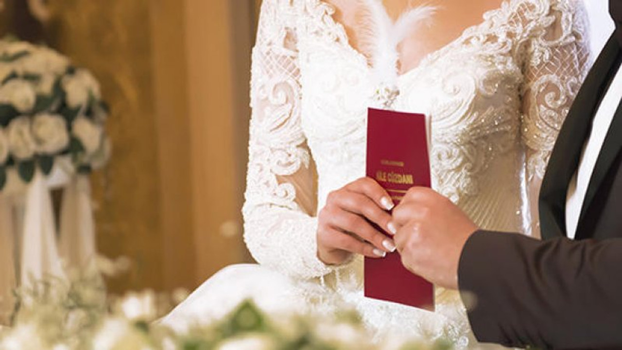 Evlilik sektöründe yeni meslek! Temsili nikah memurluğu!  