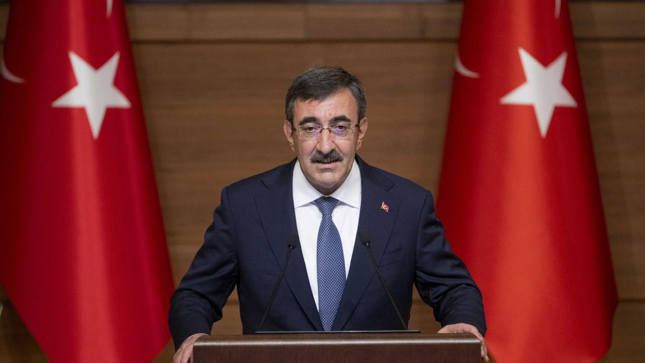 Cumhurbaşkanı Yardımcısı Cevdet Yılmaz'dan olumlu sinyaller!