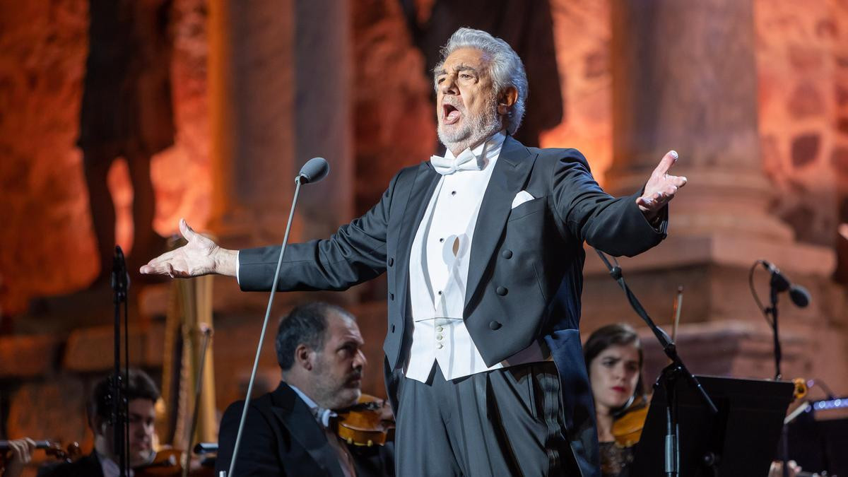 Plácido Domingo, Murat Karahan ve Elena Stikhina aynı sahnede! İş Bankası'nın 100. yılına özel...