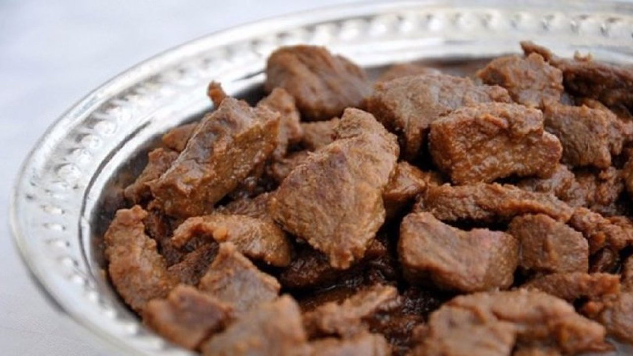 Kırmızı et pişirirken bu detaylara dikkat! Lokum gibi et için bu yöntemi deneyin....
