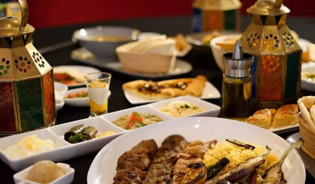 Fiyatlar iki kat arttı! Artık iftar menüsü de restoran girişlerinde olacak